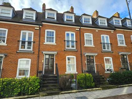 3 bedroom apartment for sale in Station Road West, Canterbury, CT2