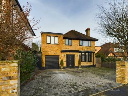 4 bedroom detached house for sale in The Ridings, Surbiton, KT5