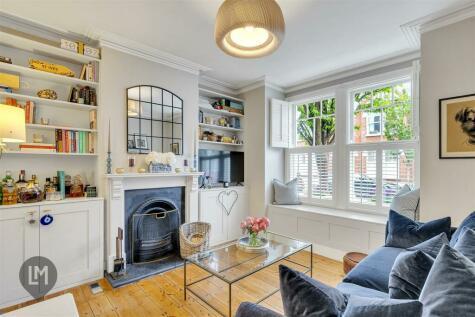 1 bedroom flat for sale in Treport Street, London, SW18