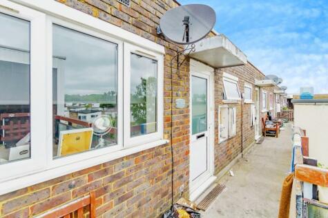 1 bedroom flat for sale in Orchard Way, Croydon, CR0