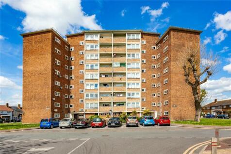 2 bedroom apartment for sale in Law House, Maybury Road, Barking, IG11