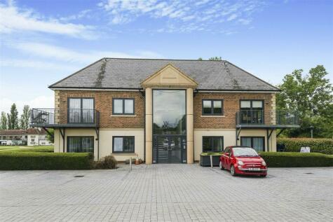 2 bedroom apartment for sale in Woolston Manor, Abridge Road, Chigwell, IG7