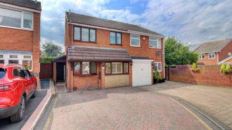 3 bedroom semi-detached house for sale in Jubilee Close, Great Wyrley, WS6