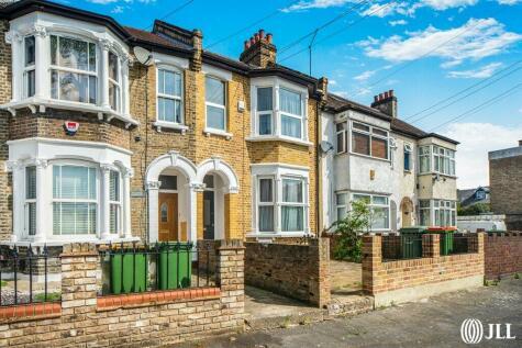3 bedroom terraced house for sale in The Green, London, E15