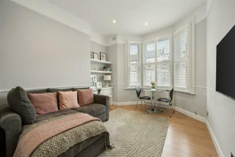 1 bedroom flat for sale in Portnall Road, London, W9