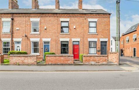 2 bedroom terraced house for sale in High Street, Ruddington, NG11