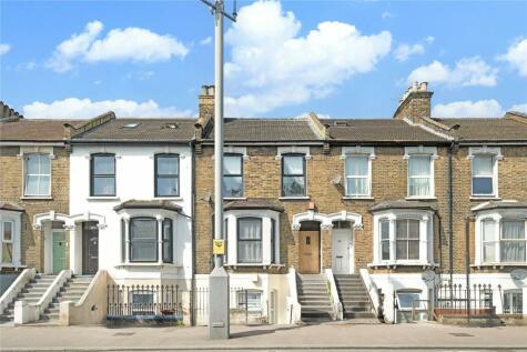 2 bedroom flat for sale in High Road Leyton, Stratford, London, E15