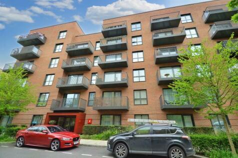 1 bedroom apartment for sale in Samara Drive, Southall, UB1