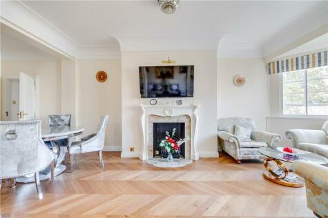 3 bedroom property for sale in Hyde Park Place, London, W2