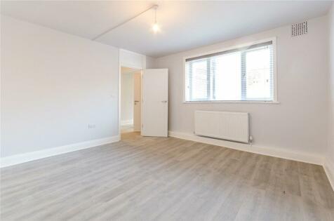 2 bedroom apartment for sale in Clive Road, Dulwich, London, SE21