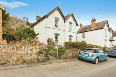 3 bedroom semi-detached house for sale in Old Wyche Road, Malvern, WR14