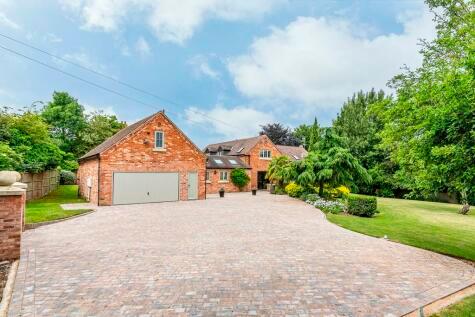 5 bedroom detached house for sale in Orchard Barn, Saxondale, Nottinghamshire, NG13 8AY, NG13