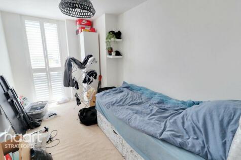 2 bedroom apartment for sale in Ward Road, London, E15