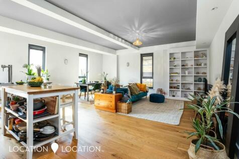 2 bedroom flat for sale in Cotton Exchange, Wilmer Place, N16