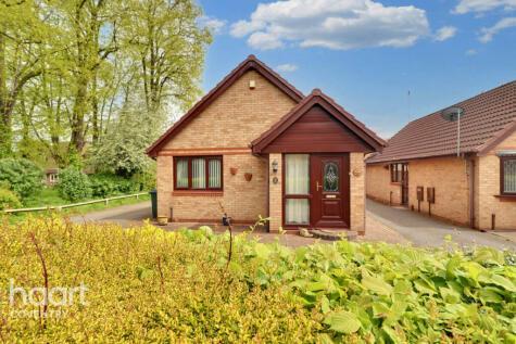 2 bedroom detached bungalow for sale in Glenmount Avenue, Coventry, CV6