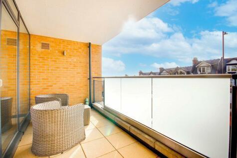 2 bedroom apartment for sale in Muswell Hill, London, N10