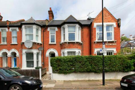 3 bedroom flat for sale in Cambray Road, Balham, London, SW12