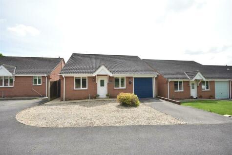 2 bedroom detached bungalow for sale in Side Row, Newark, NG24