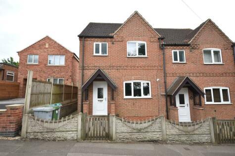 2 bedroom semi-detached house for sale in Beacon Hill Road, Newark, NG24