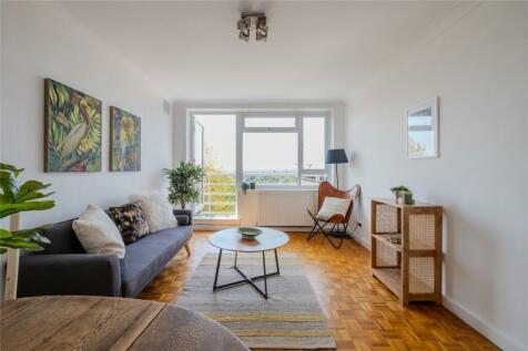 2 bedroom apartment for sale in Leigham Court Road, Streatham, London, SW16