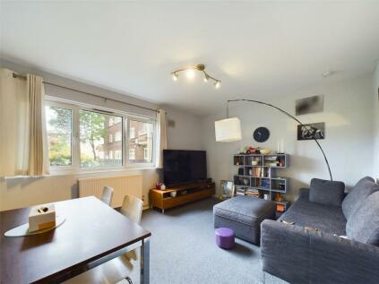 2 bedroom apartment for sale in Binfield Road, Stockwell, London, SW4