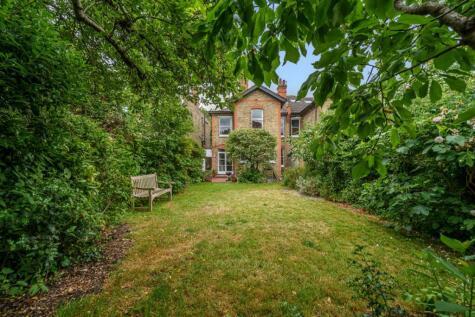 5 bedroom semi-detached house for sale in The Avenue, Muswell Hill, N10