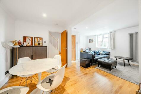 2 bedroom flat for sale in Leigham Court Road, Streatham Hill, SW16