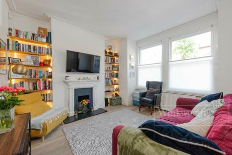 2 bedroom apartment for sale in St. Marys Road, London, NW10
