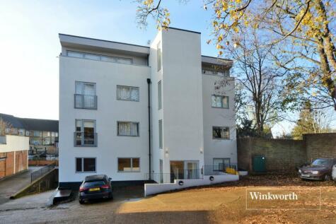 1 bedroom apartment for sale in Park Road, Cheam, Sutton, SM3