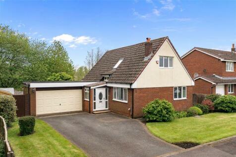 2 bedroom detached house for sale in Longendale Road, Standish, Wigan, WN6
