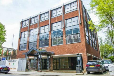 1 bedroom flat for sale in Scimitar House, Romford, RM1 3FA, RM1