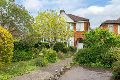 3 bedroom semi-detached house for sale in Parkway, Dorking, RH4