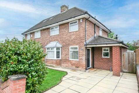 3 bedroom semi-detached house for sale in Barnes Drive, Lydiate, L31