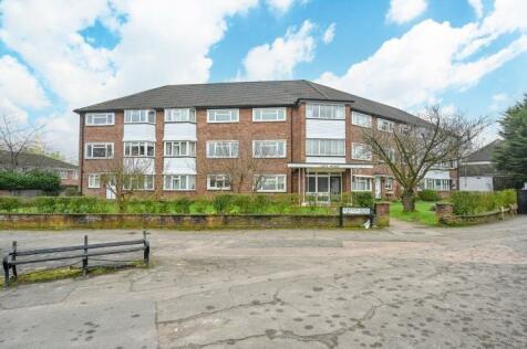 2 bedroom flat for sale in 13 Gate House, Ditton Road, Surbiton, Surrey, KT6 6RQ, KT6