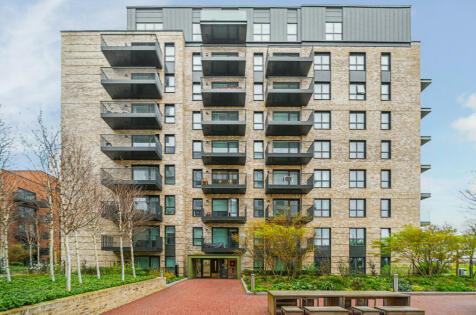 1 bedroom apartment for sale in Greenleaf Walk, Southall, UB1