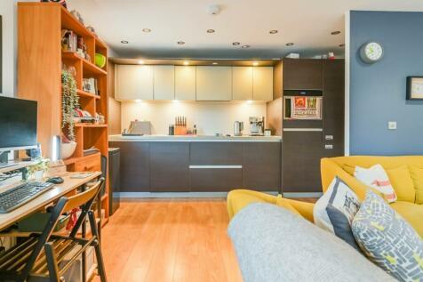 2 bedroom flat for sale in Trevithick Way, Bow, London, E3