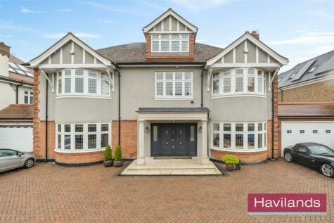 8 bedroom detached house for sale in Broad Walk, Winchmore Hill, N21
