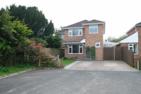 4 bedroom detached house for sale in Drake Close, Marchwood, Southampton, SO40 4XB, SO40