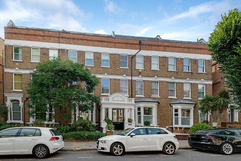 3 bedroom flat for sale in South Hill Park, London, NW3