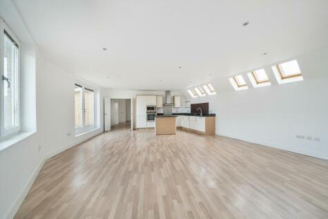 2 bedroom penthouse for sale in Ceylon Wharf, Rotherhithe Village, SE16 4AB, SE16