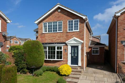 4 bedroom detached house for sale in Wainers Close, Copmanthorpe, YO23