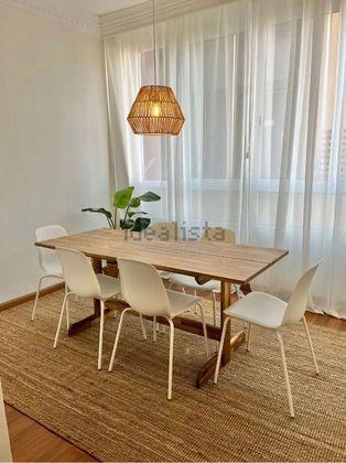 Piso en alquiler en Sant Gervasi - Galvany de 3 habitaciones con muebles y balcón