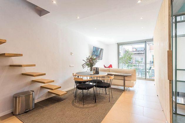 Ático en alquiler en Sant Gervasi - Galvany de 2 habitaciones con terraza y muebles