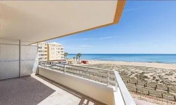 Piso en venta en Vergel - Las Olivas de 3 habitaciones con terraza y balcón