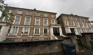 1 bedroom end of terrace house for sale in St. John's Crescent, SW9