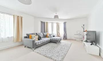 2 bedroom flat for sale in Cameron Road, Croydon, CR0