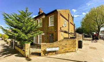 4 bedroom end of terrace house for sale in Raleigh Road, Kew, Richmond, TW9