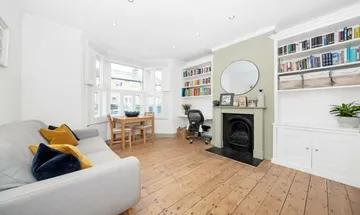 1 bedroom apartment for sale in Thompson Road, East Dulwich, London, SE22