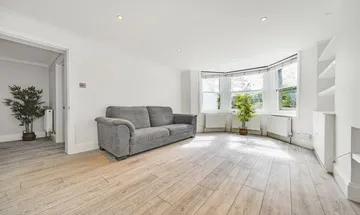 2 bedroom flat for sale in East Dulwich Road, East Dulwich, SE22