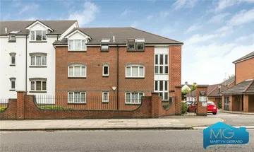 3 bedroom apartment for sale in Regency Crescent, London, Barnet, NW4